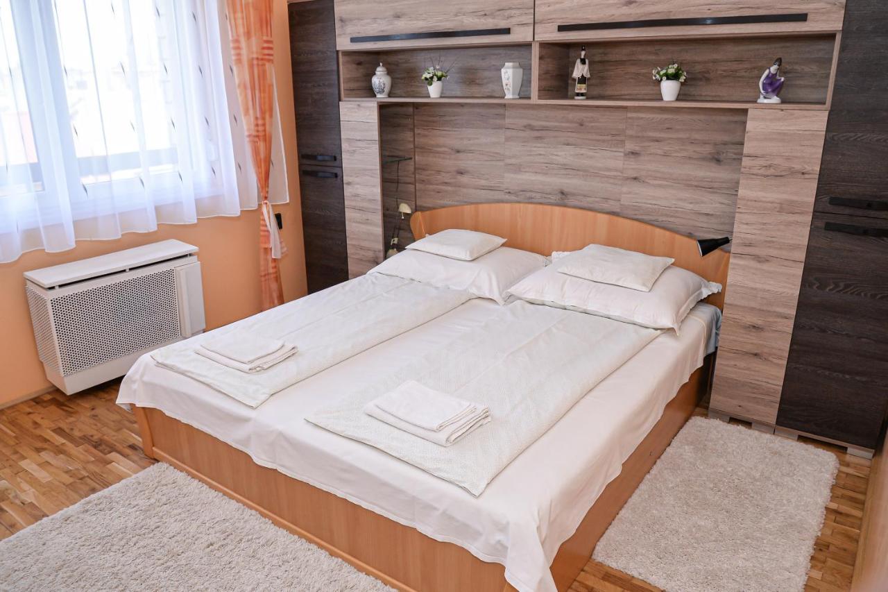 Lilla Vendeghaz Villa Hajdúszoboszló Екстериор снимка