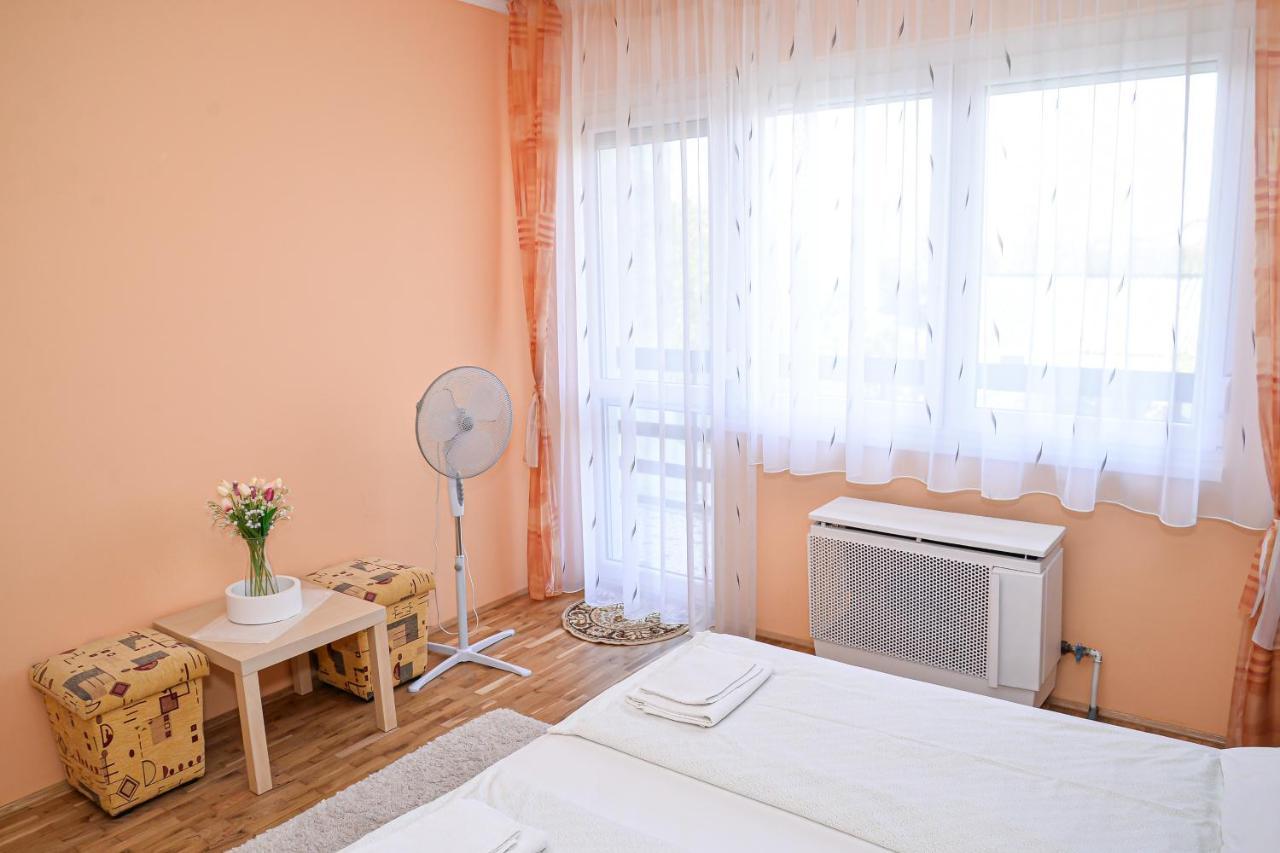 Lilla Vendeghaz Villa Hajdúszoboszló Екстериор снимка