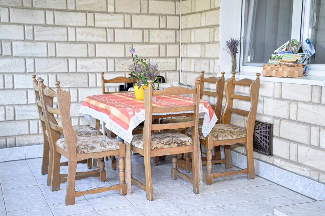 Lilla Vendeghaz Villa Hajdúszoboszló Екстериор снимка