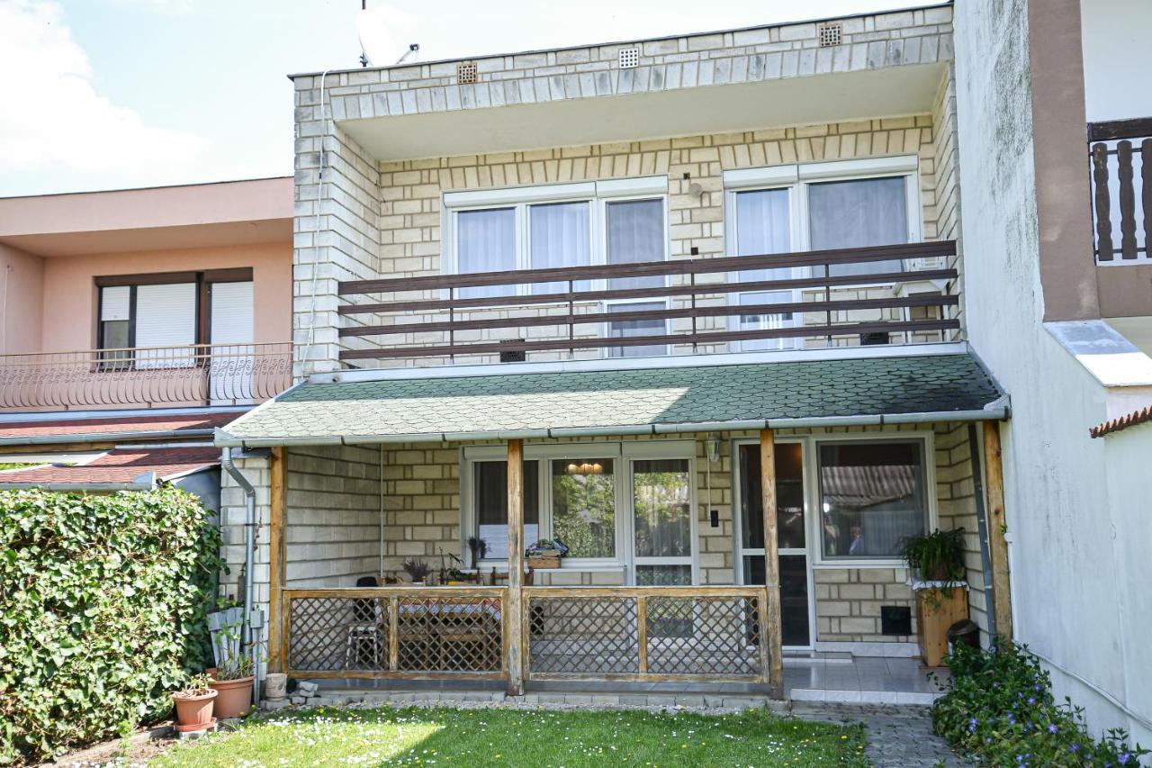 Lilla Vendeghaz Villa Hajdúszoboszló Екстериор снимка